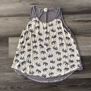 Kaileigh elephant tank